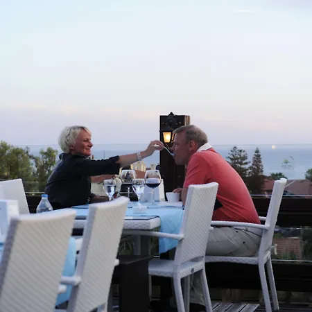 Joker Hill Hotel apartamentowy 3*